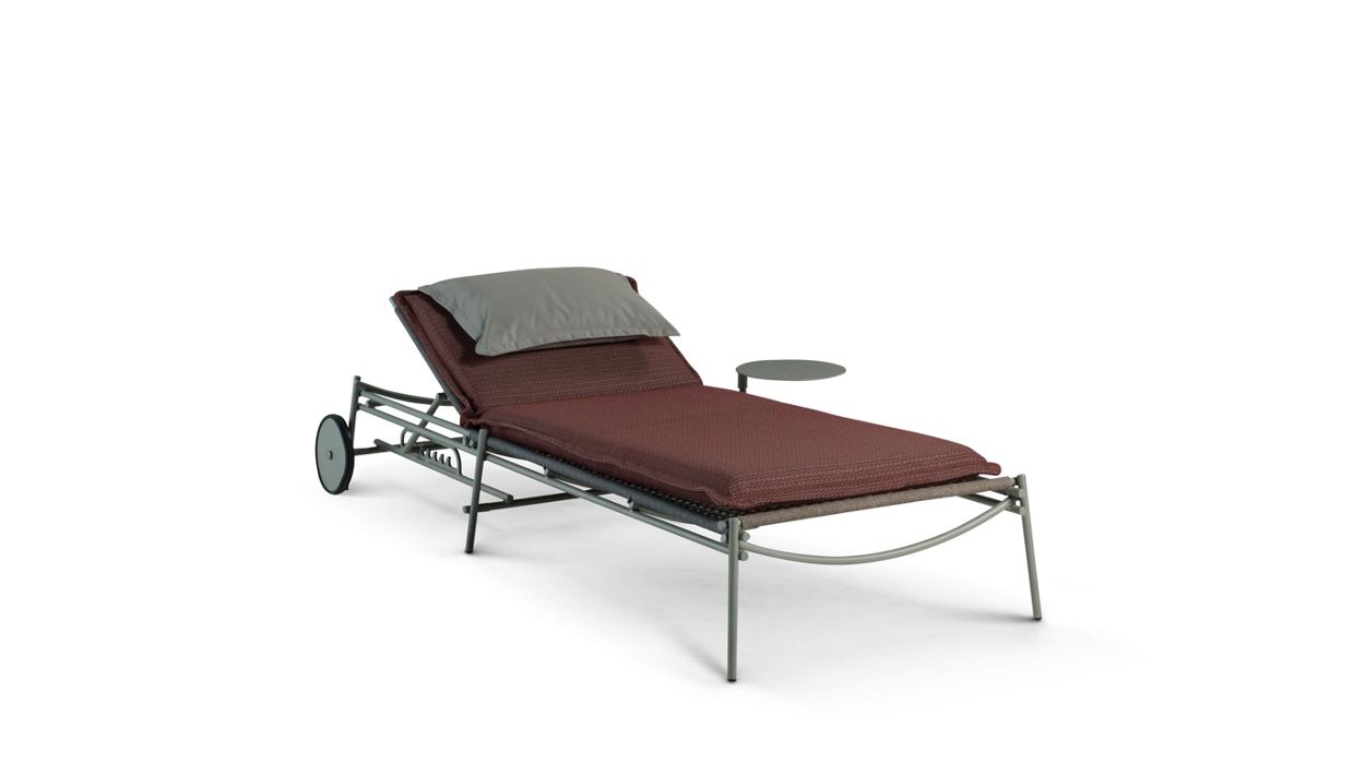 Lounge chair without hood image number 2